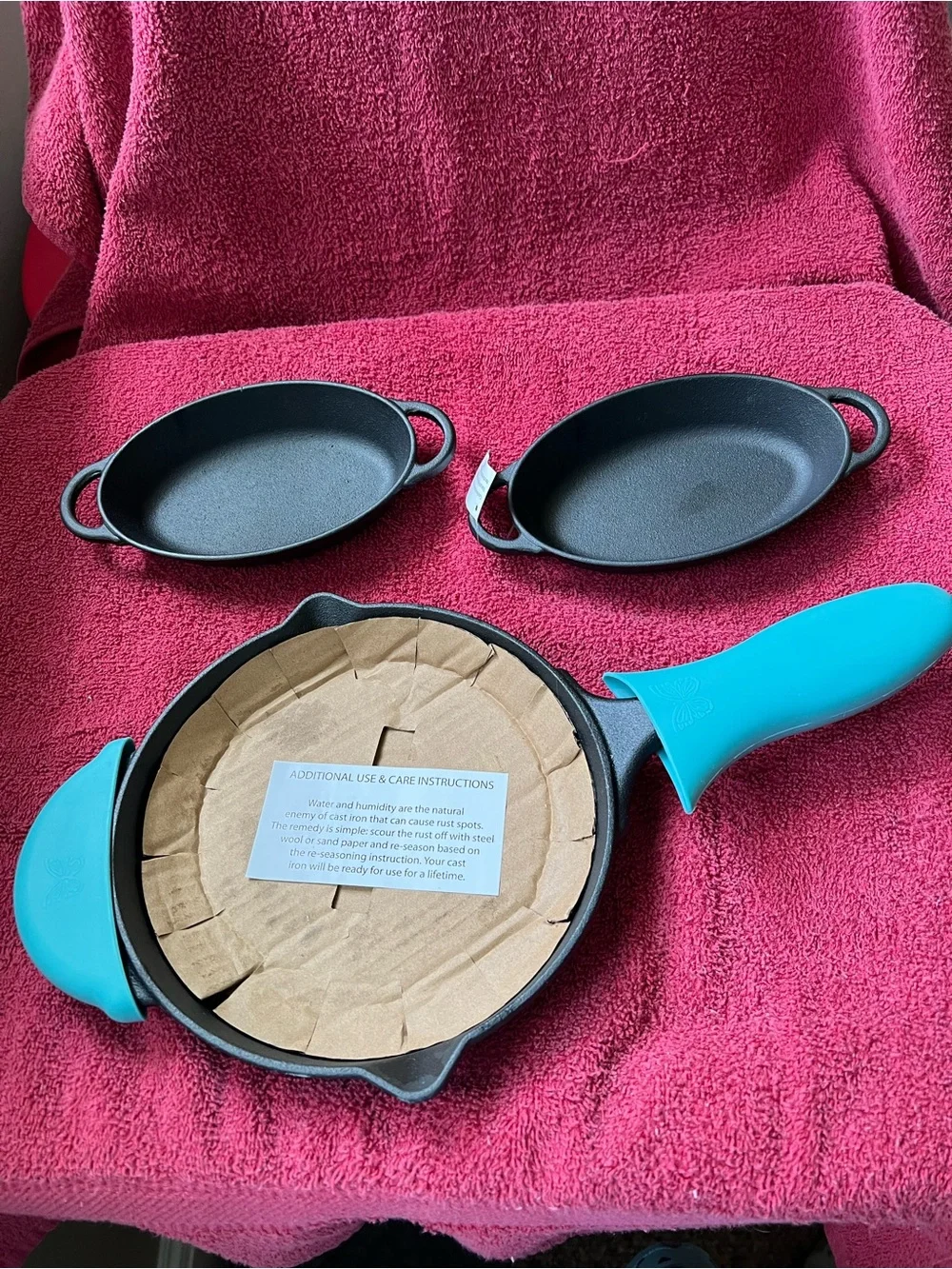 The Pioneer Woman cast iron